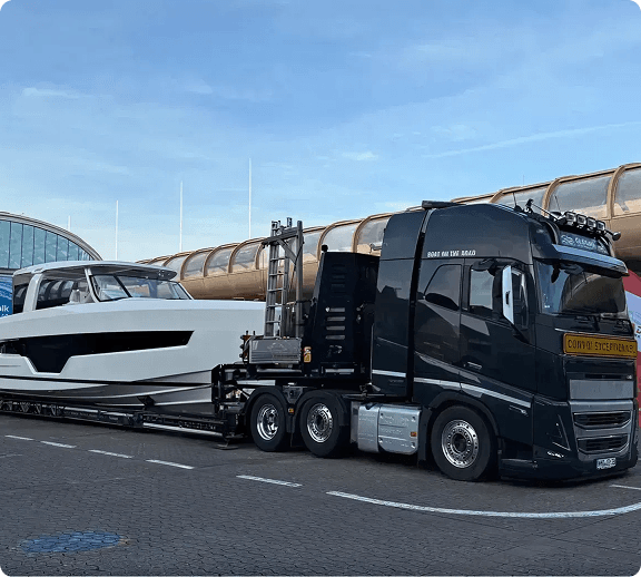 Land transport for boats and yachts